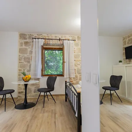 Apartment 1001 Listich Split